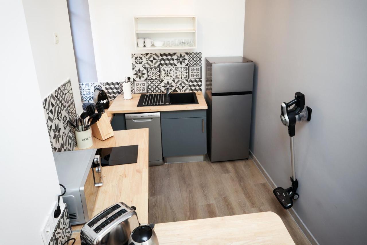 Ferienwohnung N1 Des Etudes Cosy Duplex Netflix Balcon Conciergeriedamecarcas Carcassonne Exterior foto